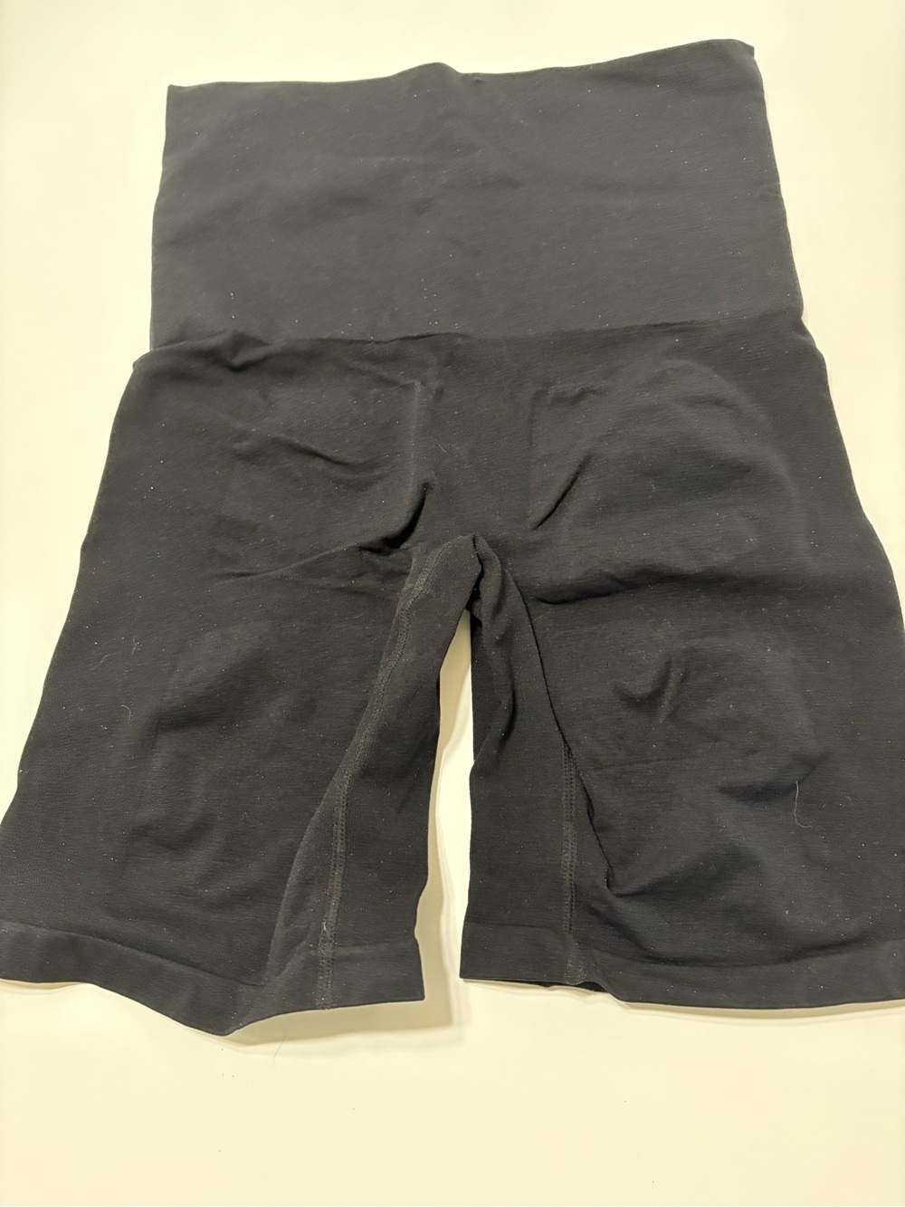 Amazon size 1X Instant Shaping Black High-Waist Shapewear Shorts - Picture 2 of 3